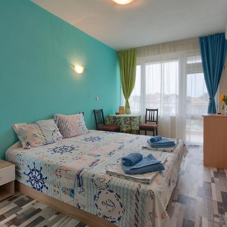 Kazlarov Guest House Kiten (Burgas) Exterior foto