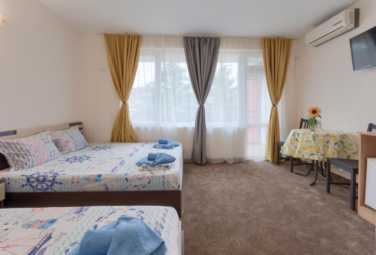 Kazlarov Guest House Kiten (Burgas) Exterior foto
